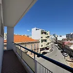 4 Bedroom In Faro Downtown