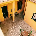 Hub 1878 Faro Hostel