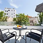 Faro Clara Suites