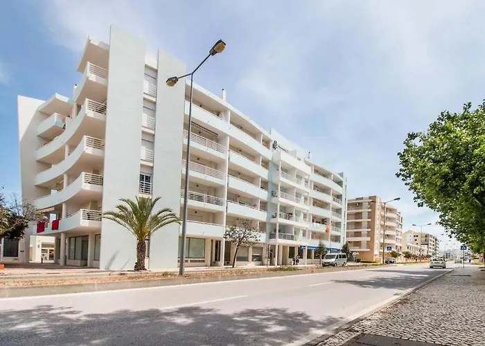 Algarve Modern Flat Pool-Parking-Ac Beach Nearby