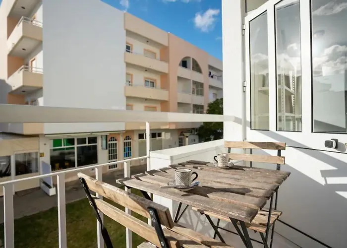 Blife Allya Private Rooms
