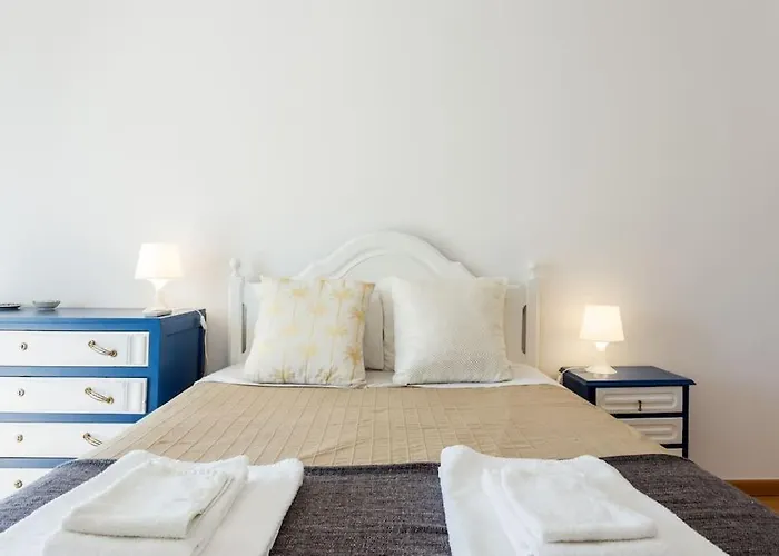 Color Me Happy - 2 Bedrooms Apartment Near Forum Algarve