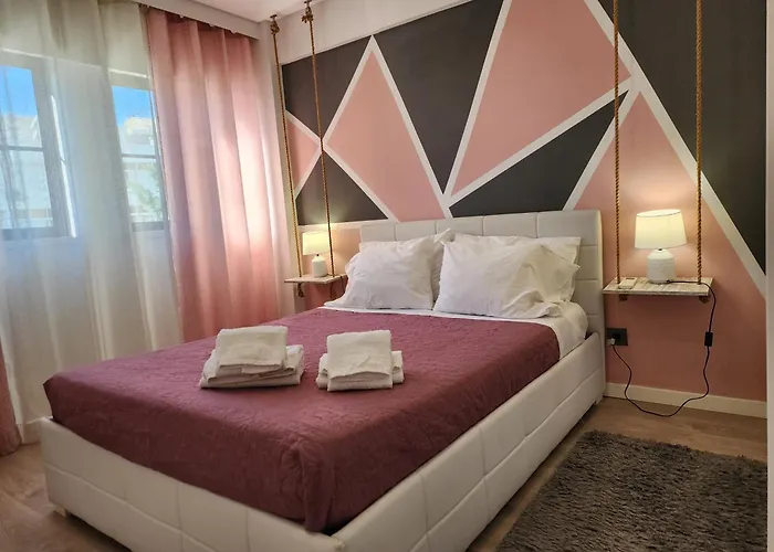 Ria Center Apartment - Left