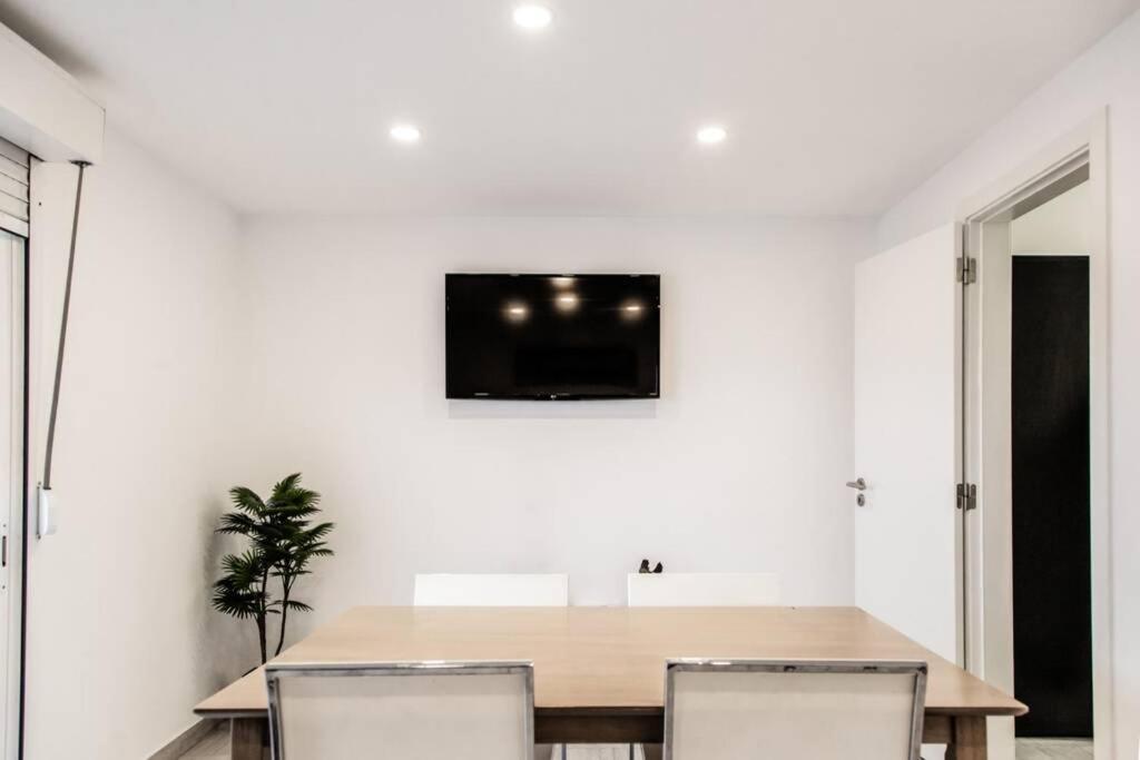 Remodeled In The Center. Apartment Faro