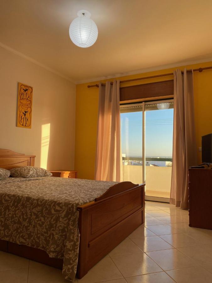 Ocean View Quartos *