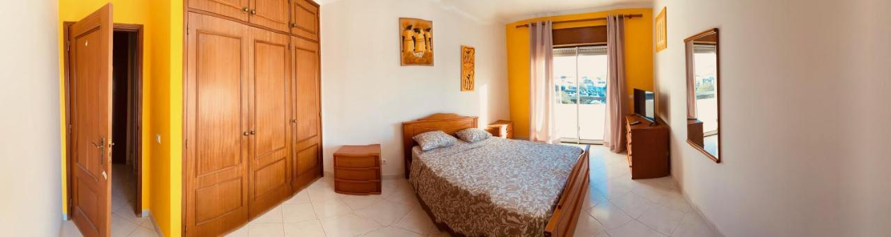 Ocean View Quartos *