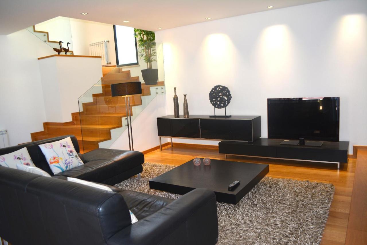 Casa Das Oliveiras - Moradia De Luxo T4 Na Praia De Villa