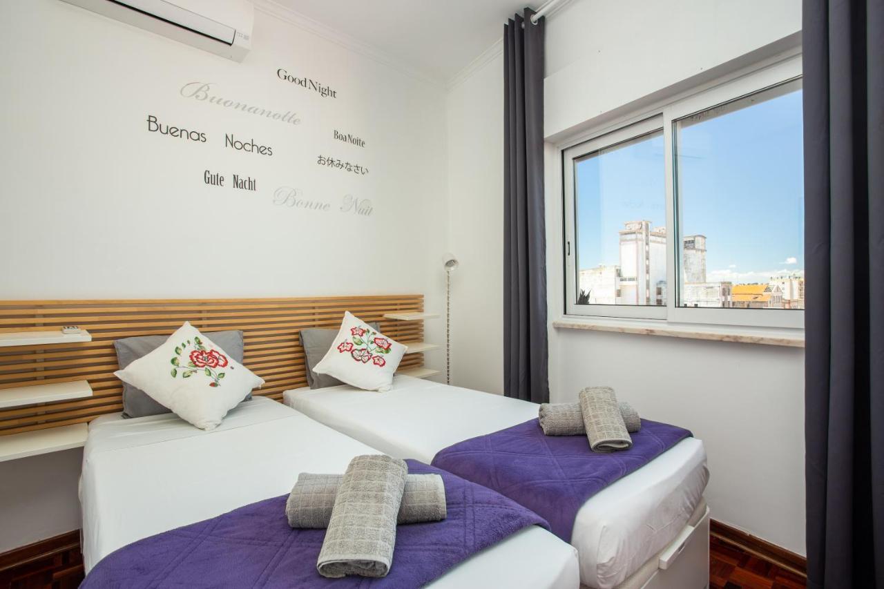 Dreamers Duplex With Seaview Apartment