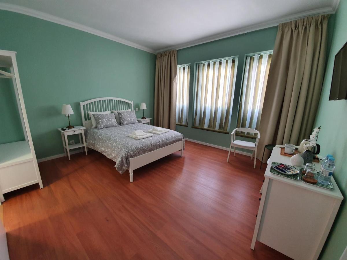 - Casa Amarela - *
