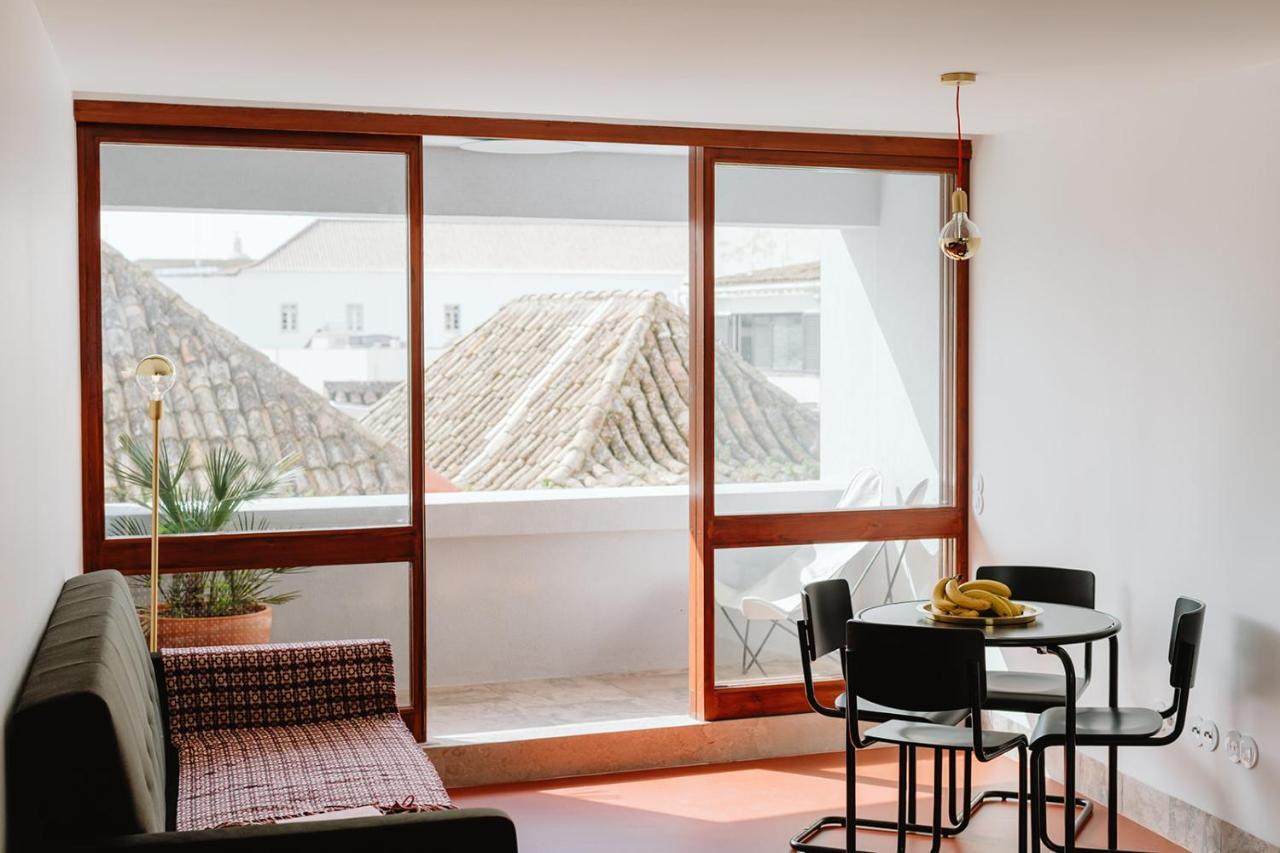 The Modernist, Architecture Experience Apartment *