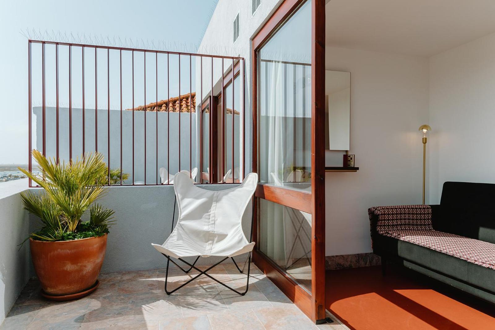 The Modernist, Architecture Experience Apartment