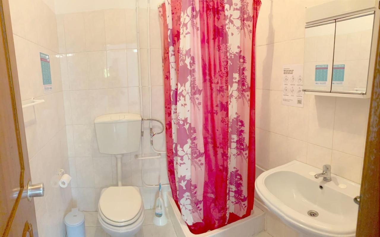 Guest house The *