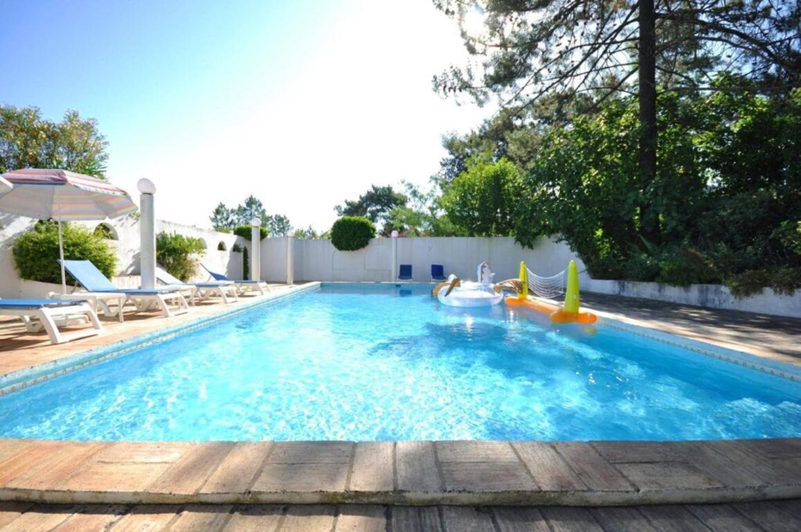 Fantastic Vacation Getaway, Private Tennis Court Golf Practice Facility Faro