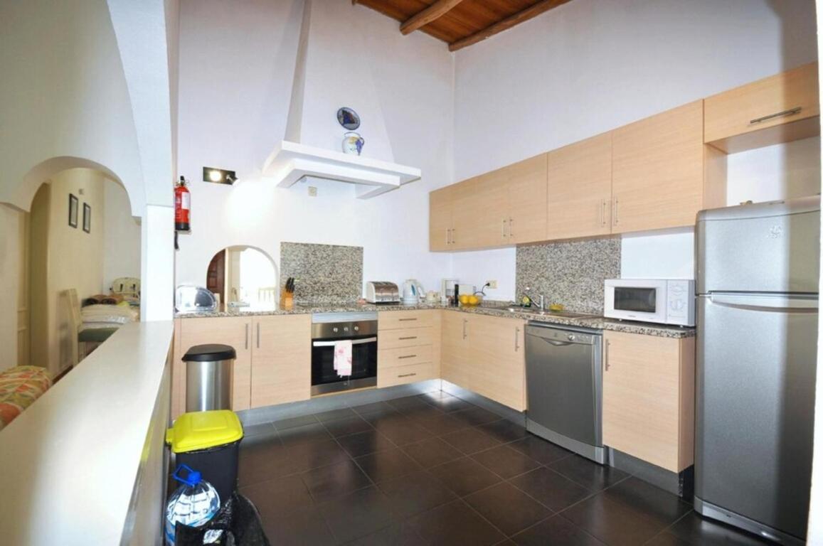 Villa Fantastic Vacation Getaway, Private Tennis Court Golf Practice Facility *