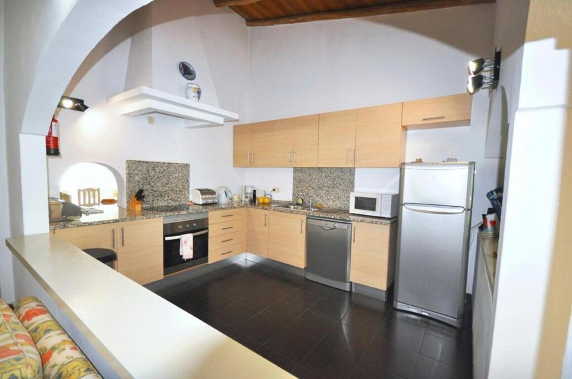 Fantastic Vacation Getaway, Private Tennis Court Golf Practice Facility Faro
