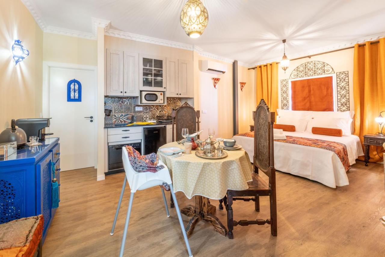 7 Styles By Raspberry Cascade Apartment *
