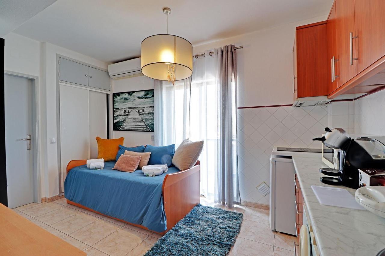 Airport Flats By Homing