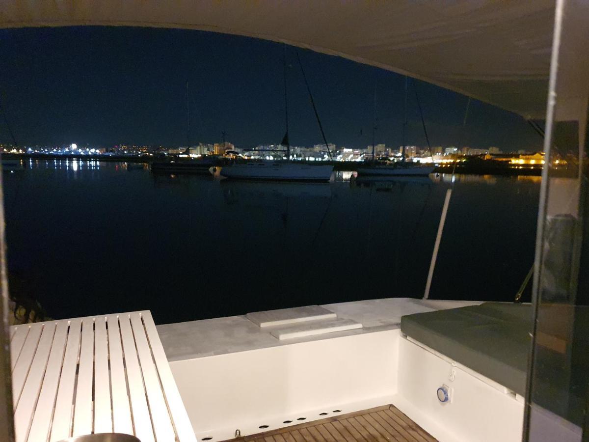 Barco Casa Catamara Sleepandboat Botel Faro