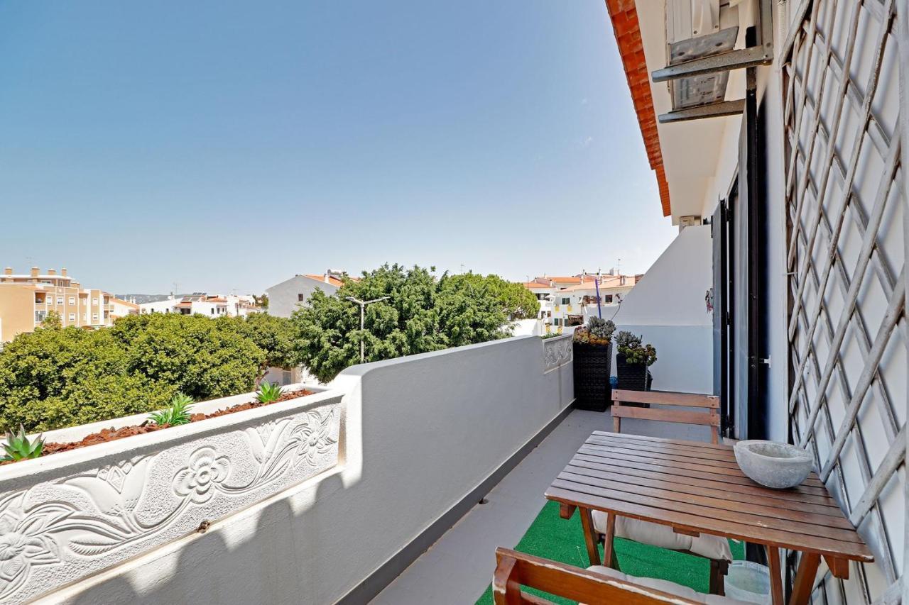 Airport Flats By Homing