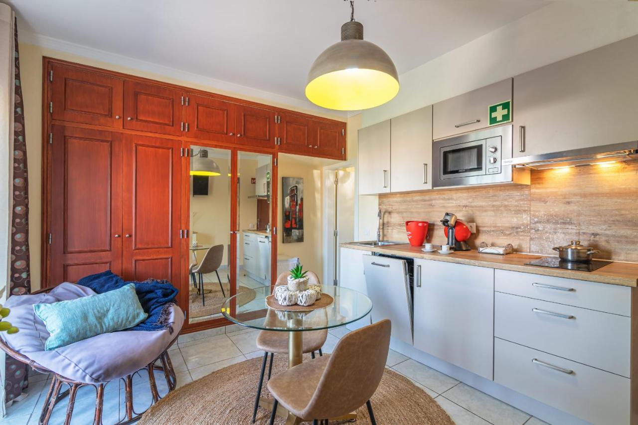 Apartment Airport Flats By Homing
