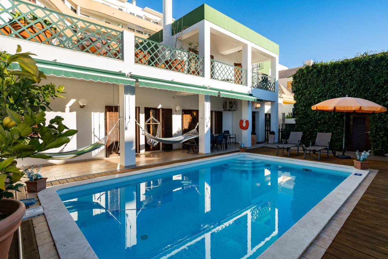 In Elite Residential Area Of Villa Faro