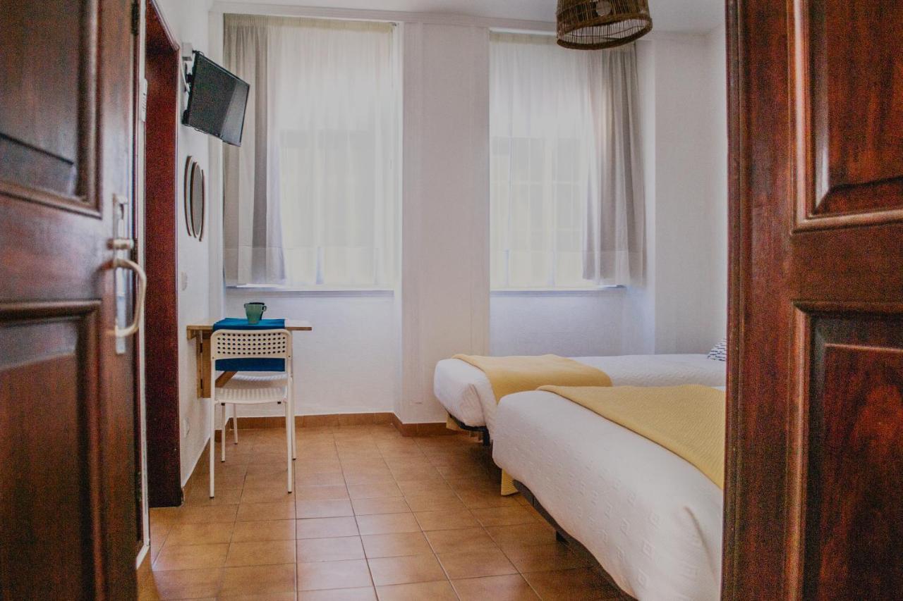 Residencial Avenida Guest house 2*