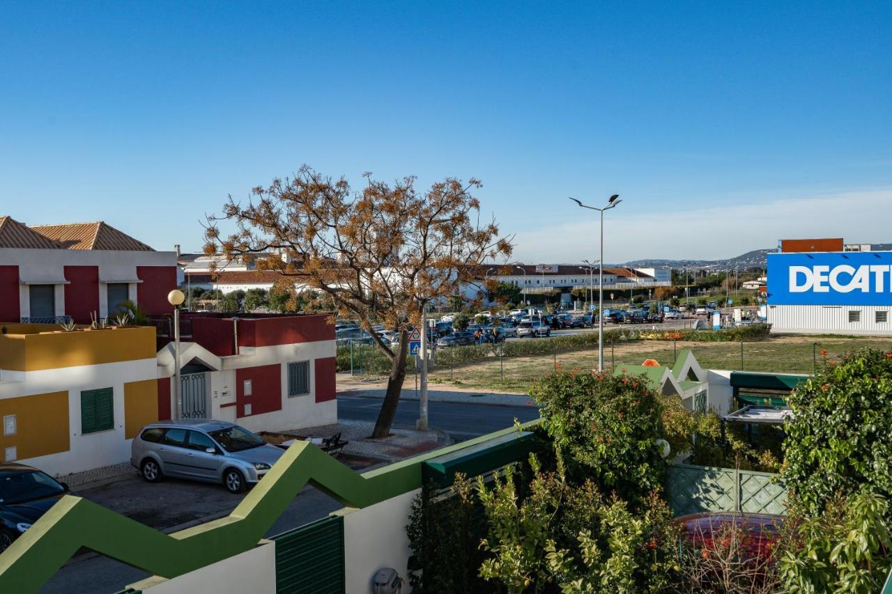 Villa In Elite Residential Area Of Faro