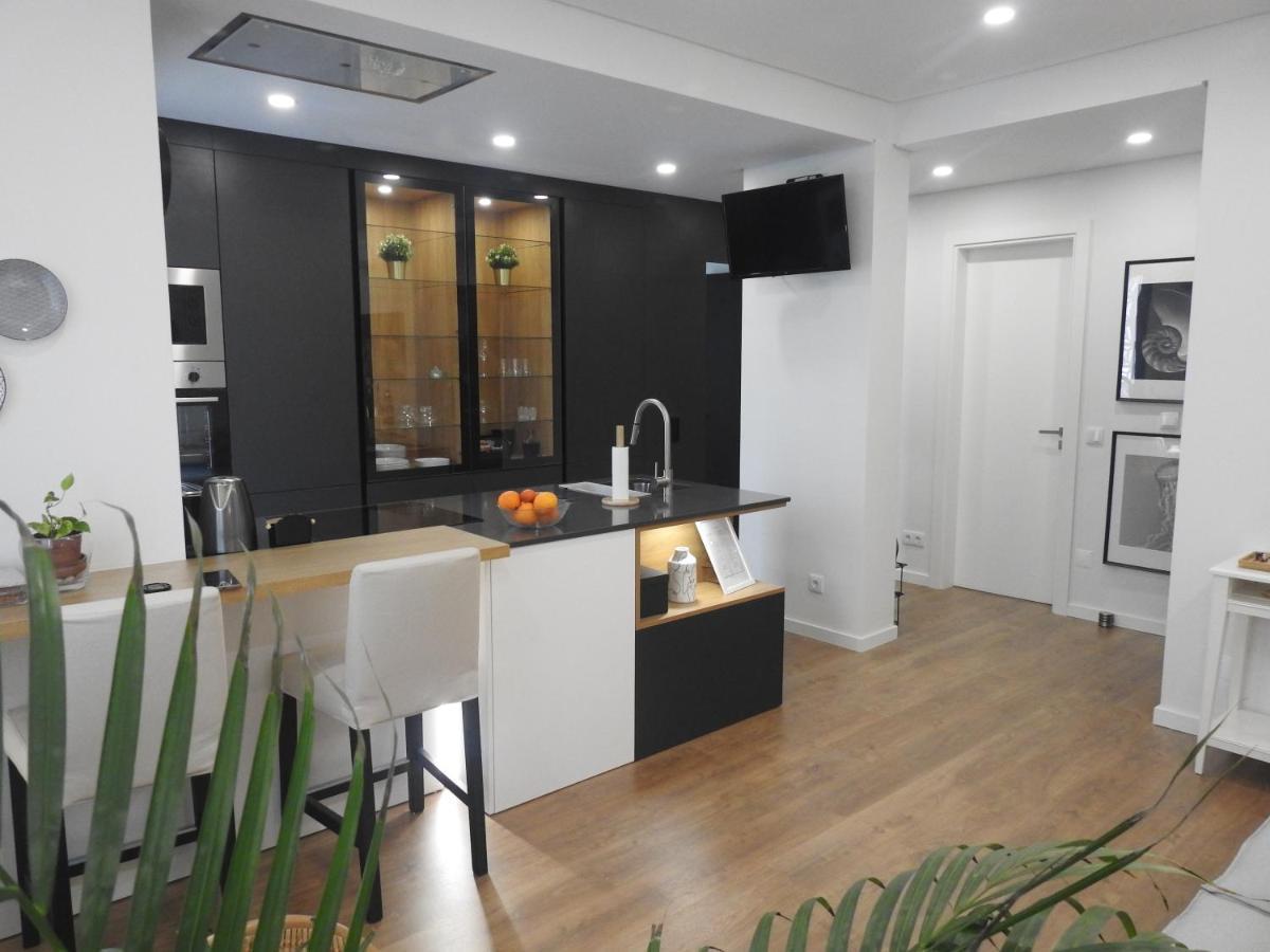 Black&light In Apartment