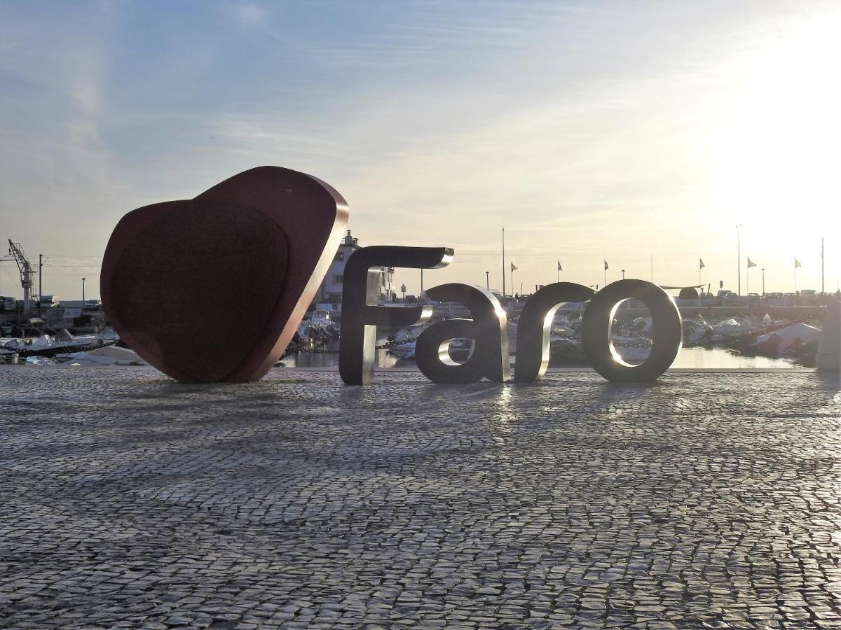 Black&light In * Faro