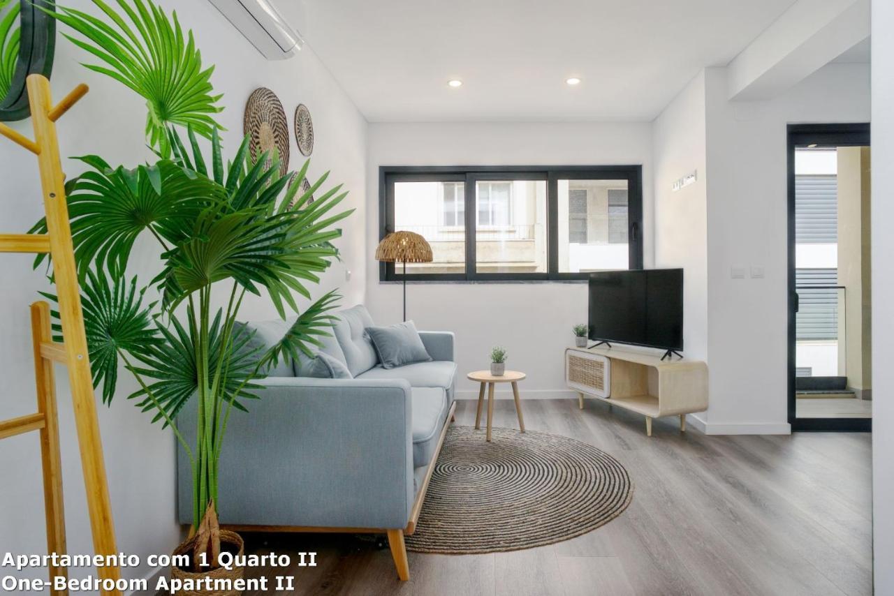 Akisol Yellow Apartment Faro