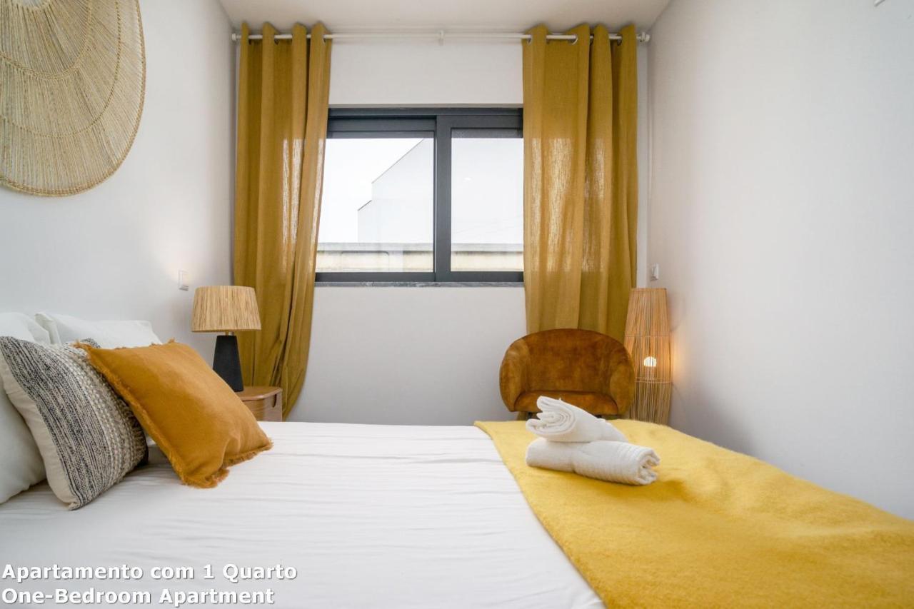 Akisol Yellow Apartment