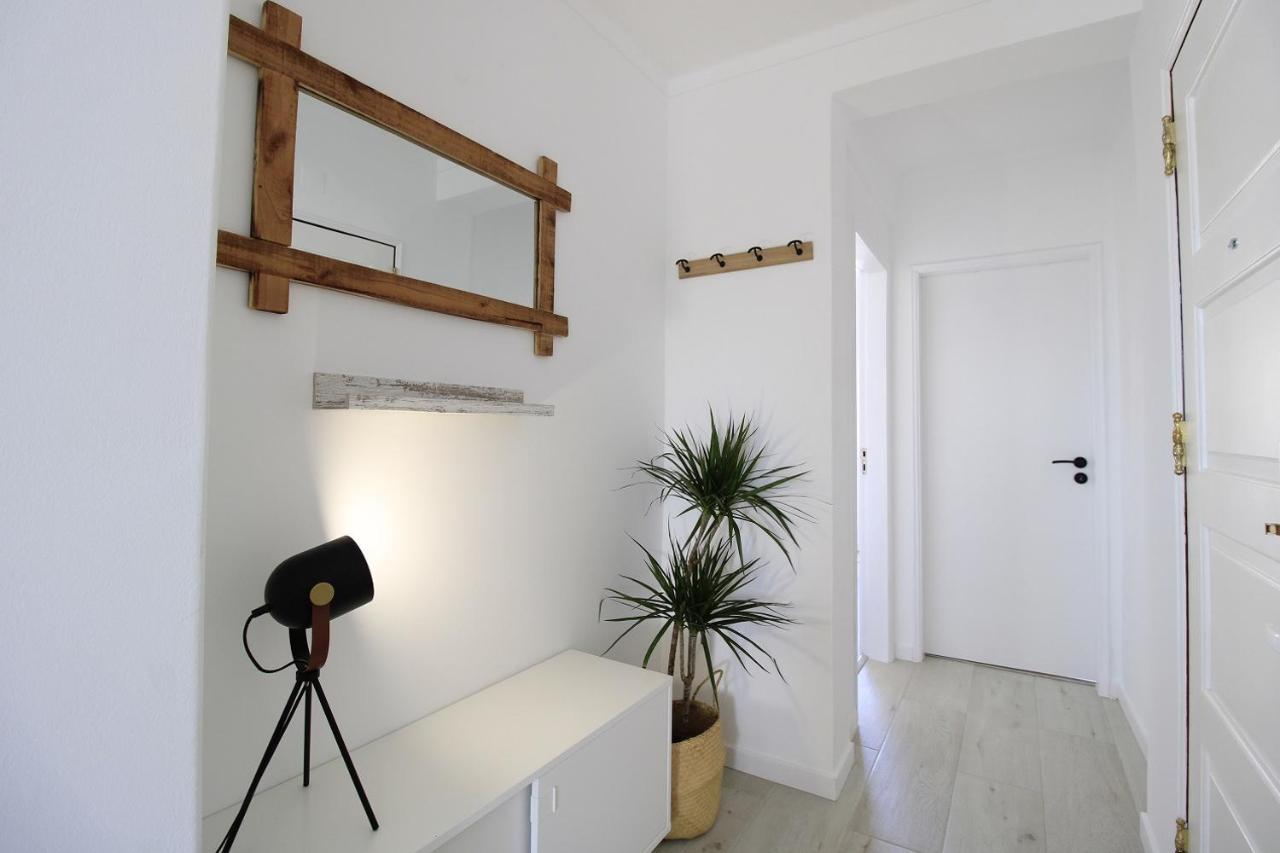 River View By Homing Apartment *