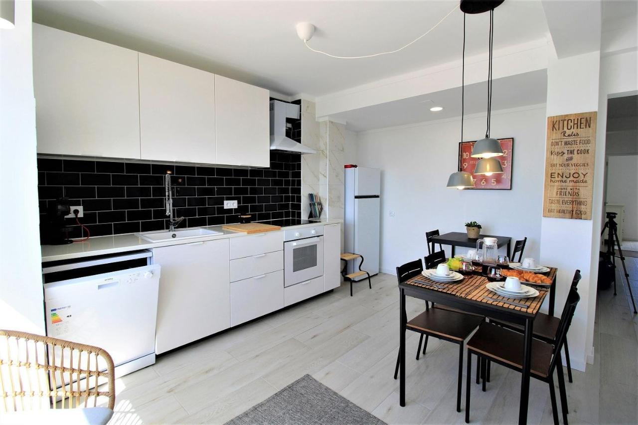 River View By Homing Apartment