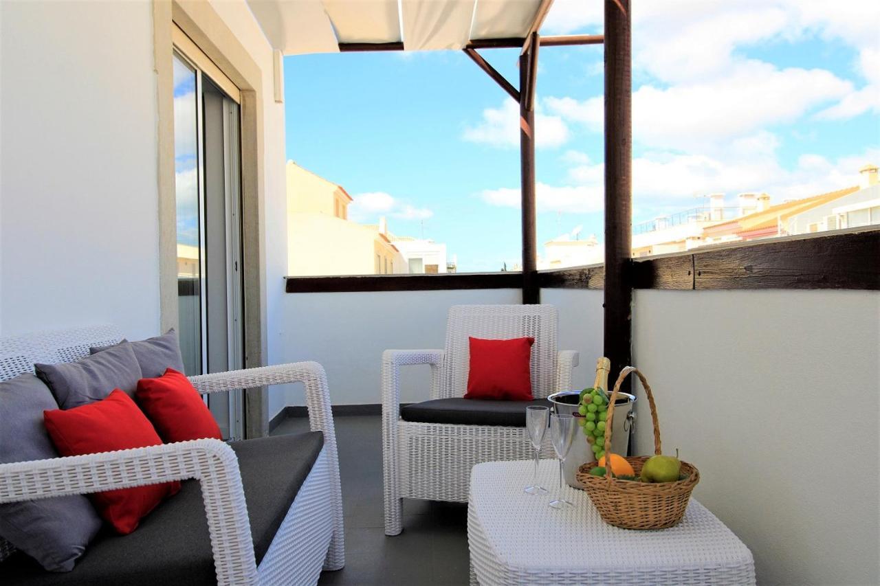 Apartment River View By Homing