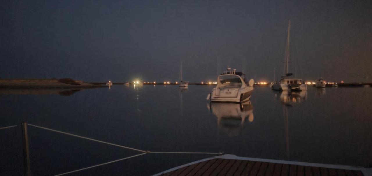 Barco Casa Catamara Sleepandboat *