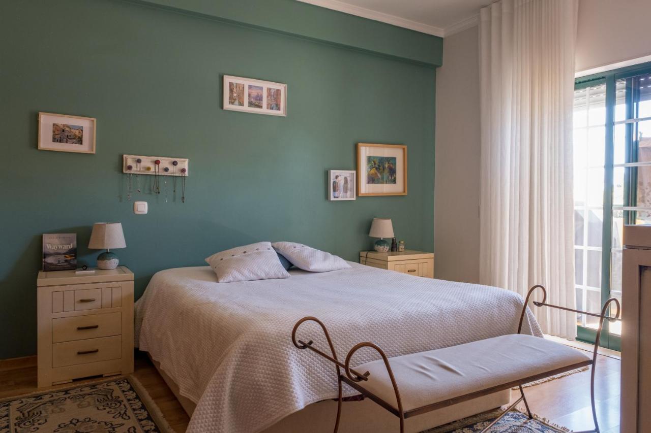 Apartment Near Alameda's Garden