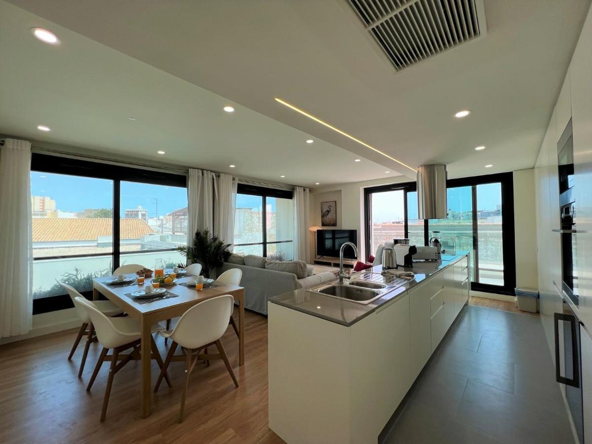 Design 2 By Homing Faro