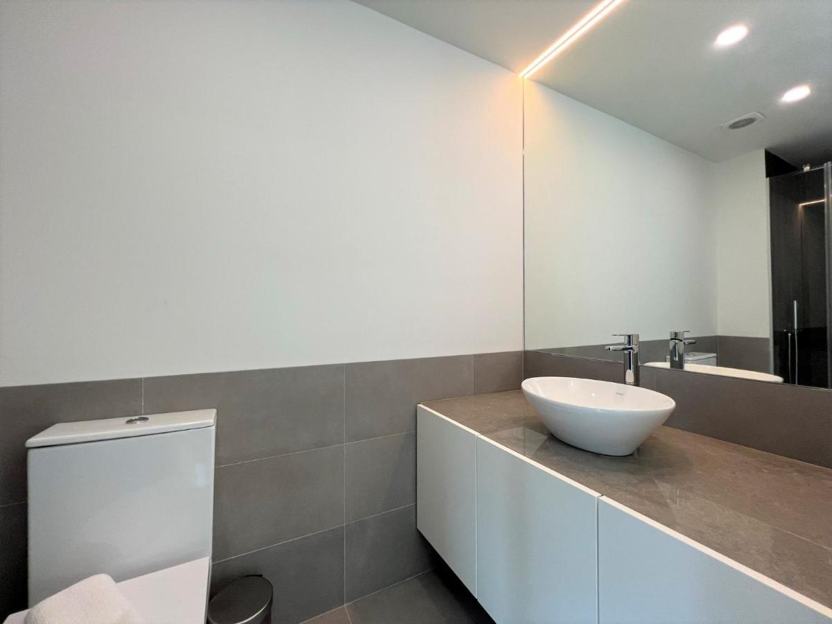 Design 2 By Homing Faro
