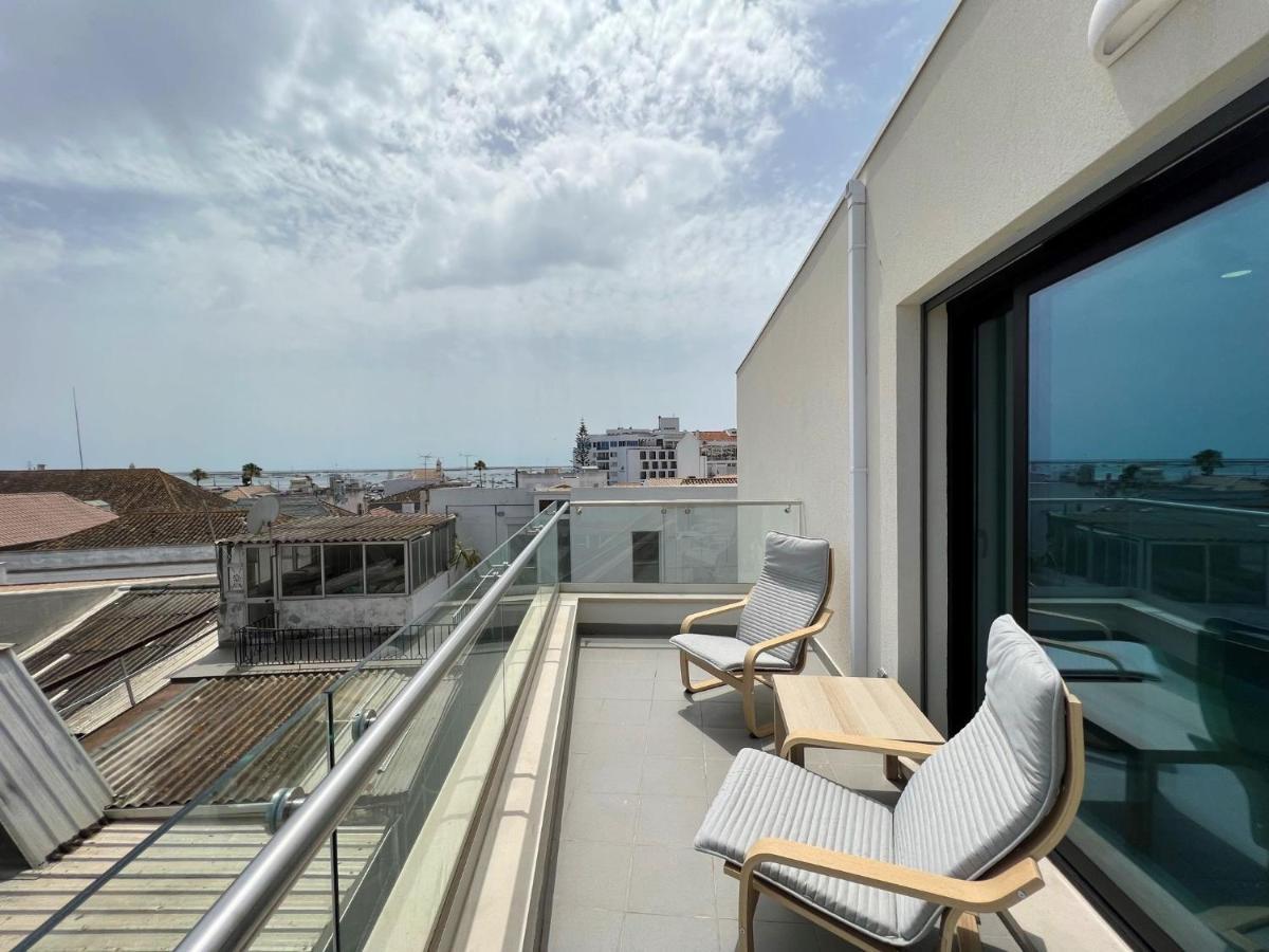 Design 2 By Homing * Faro
