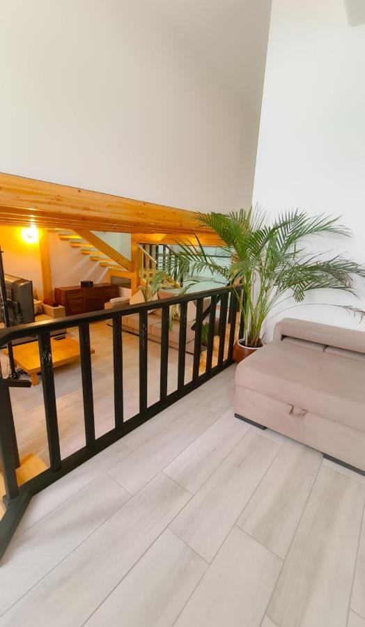Mezzanine 4 Faro