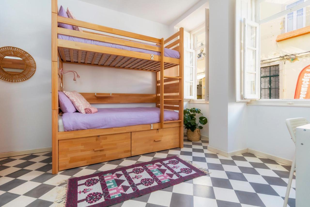 Hostel Female *