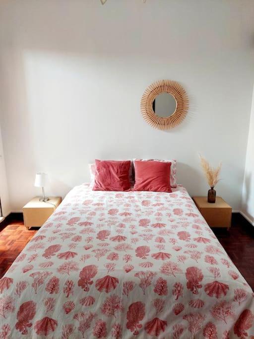 Charming Avenue Apartment *