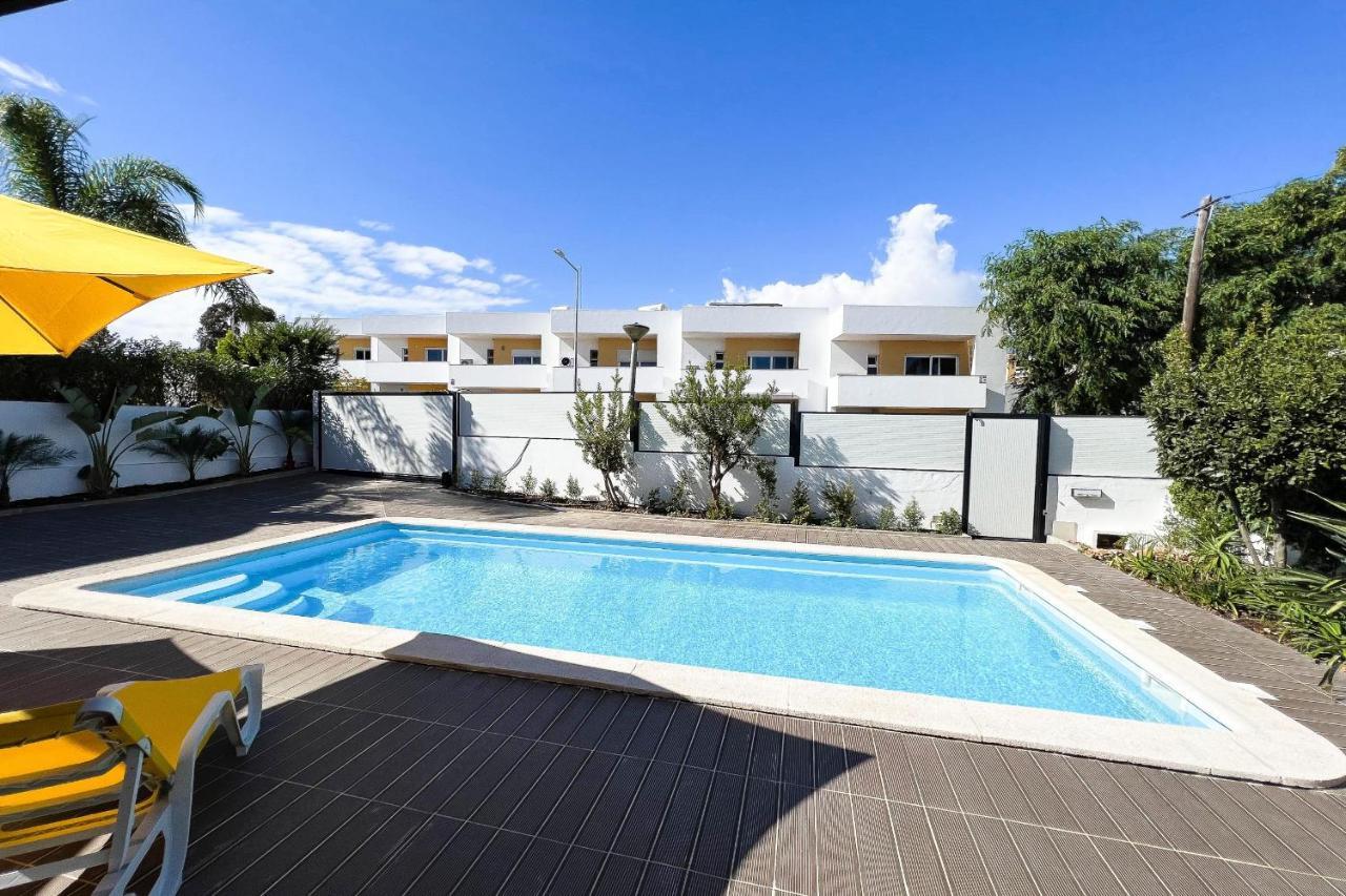 Summer House With Private Pool Villa