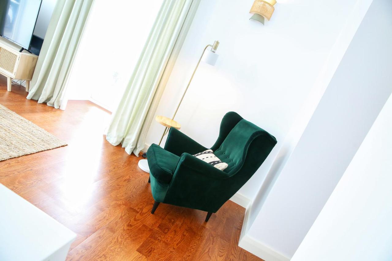 Coast Guard Apartment *