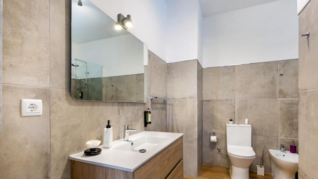 Getaway W/ Big Balcony By Lovelystay Apartment