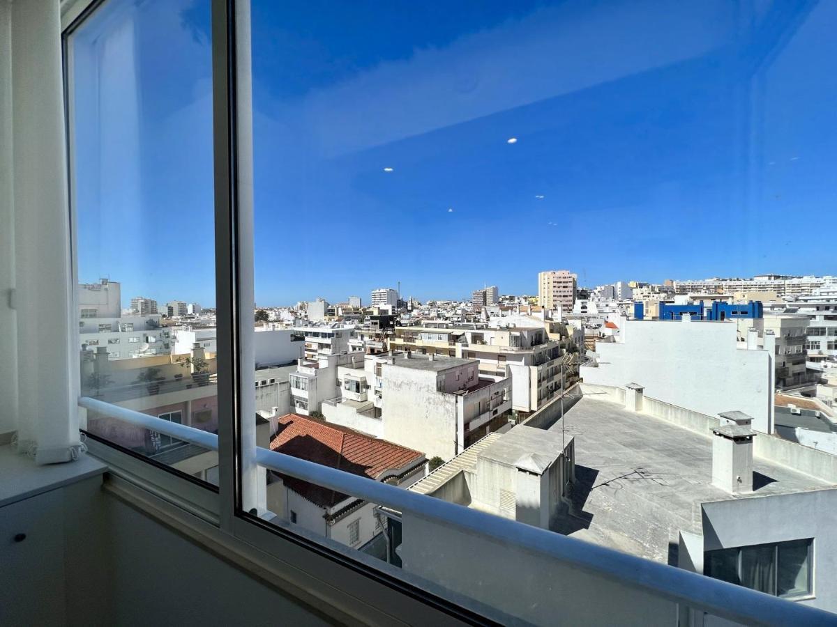 Deluxe By Homing Apartment *