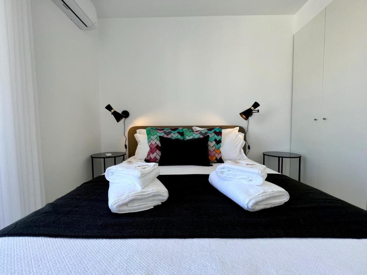 Deluxe By Homing *