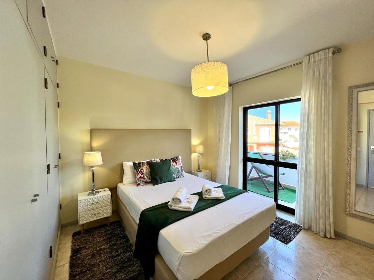 Airport Flat 6 By Homing Apartment *