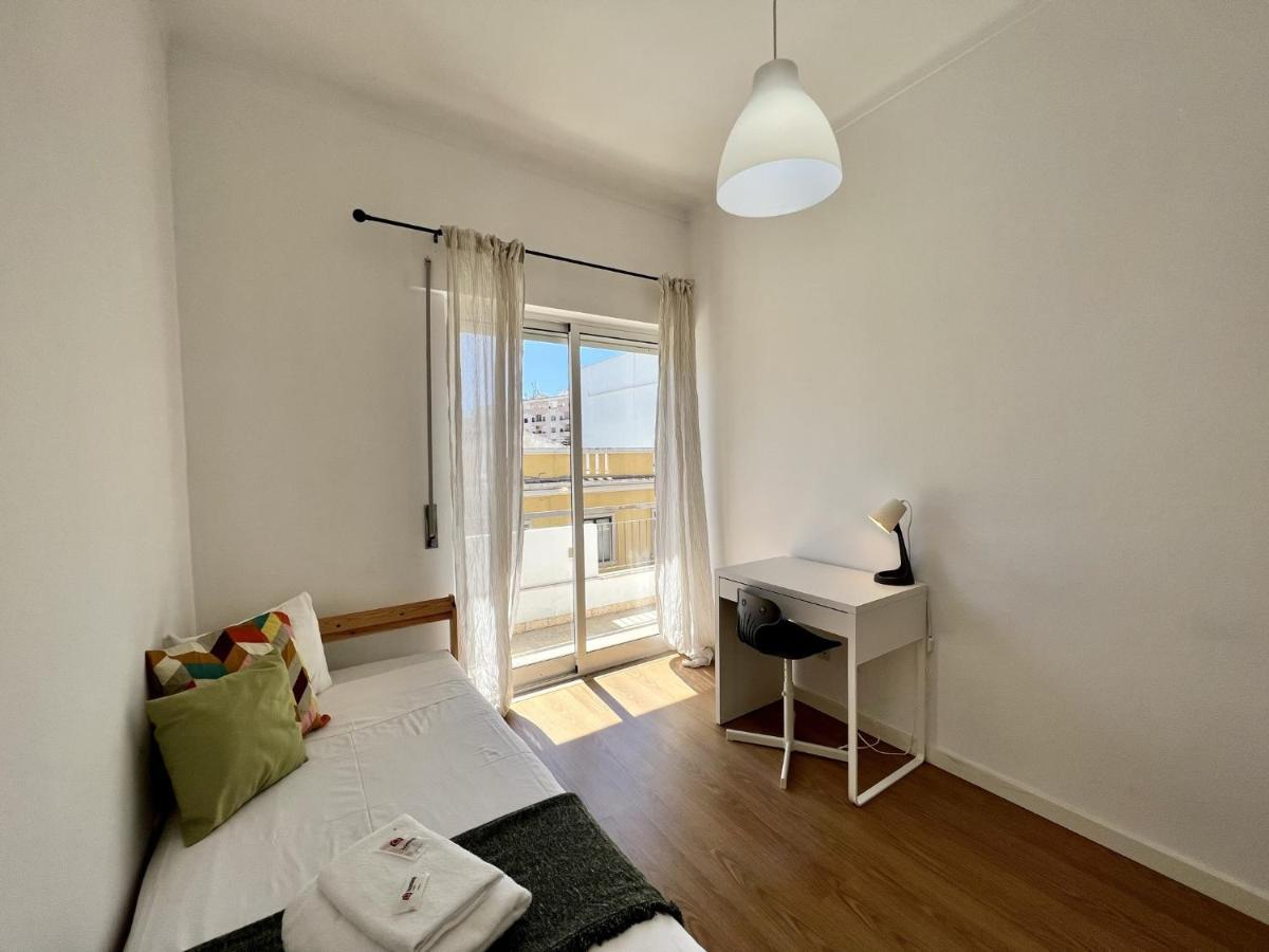 Apartment Sunlight By Homing Faro