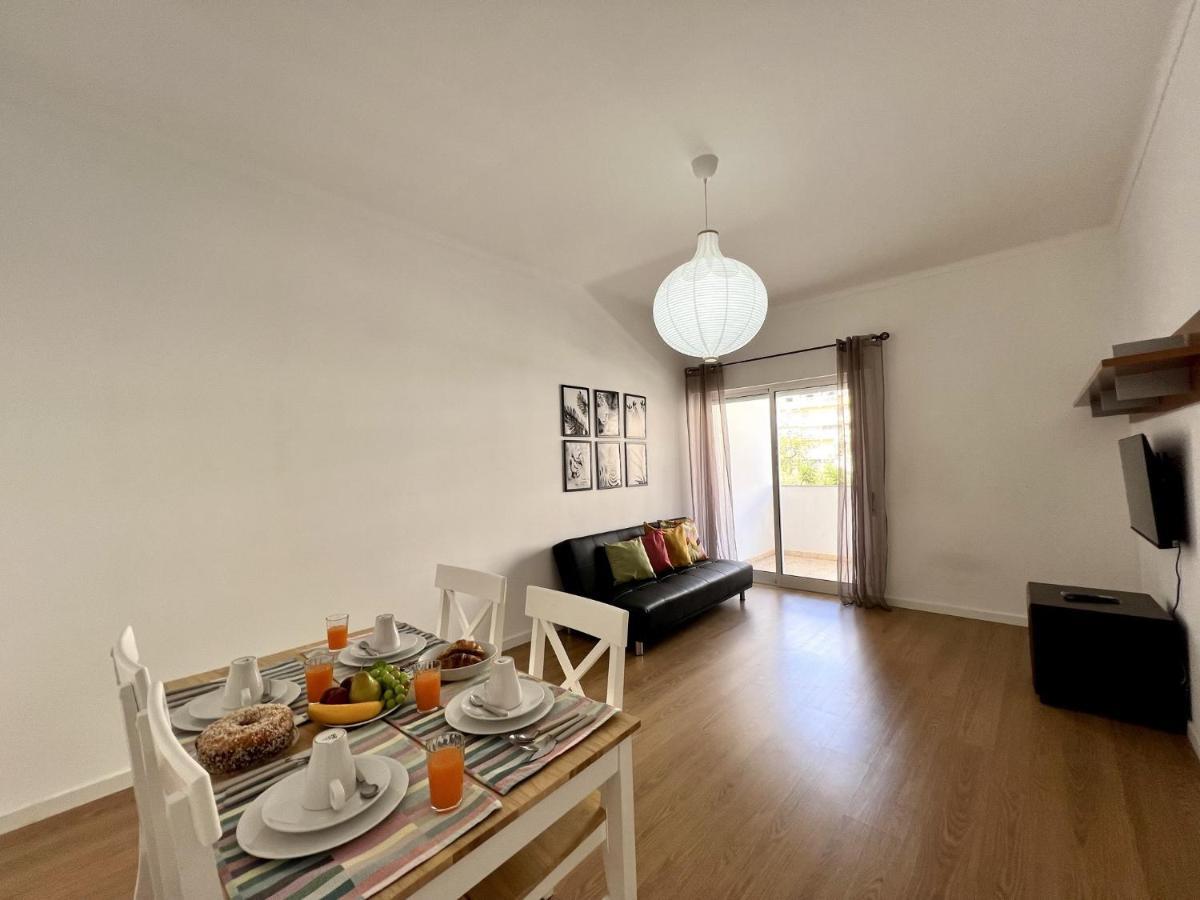 Apartment Sunlight By Homing Faro